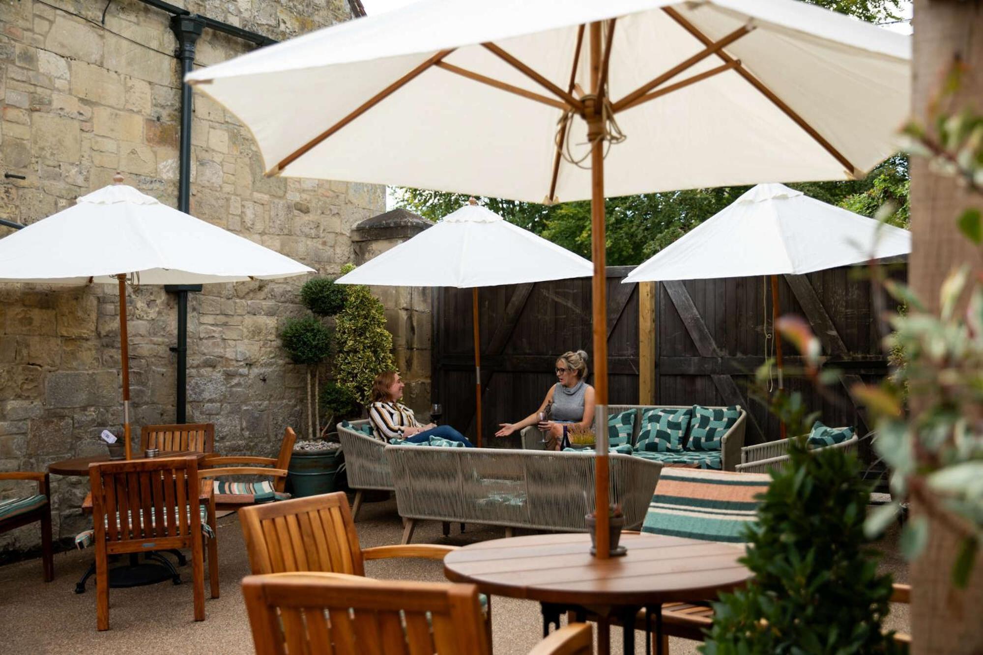 The Lamb Inn Hindon Exterior foto